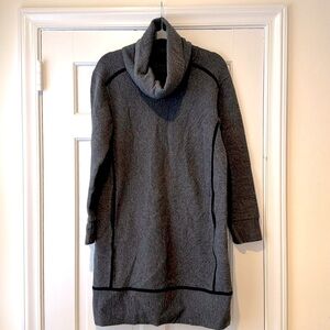 LuluLemon on repeat dress with removable collar